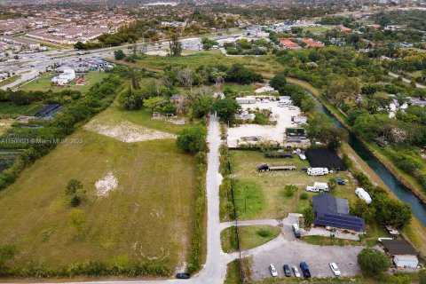 Land in Homestead, Florida № 887803 - photo 7