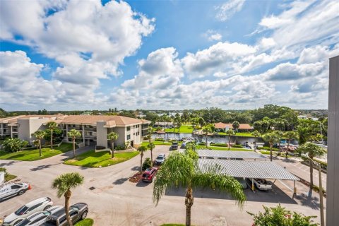 Copropriété à vendre à Port Richey, Floride: 2 chambres, 95.22 m2 № 1376814 - photo 14