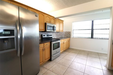 Copropriété à vendre à Pompano Beach, Floride: 2 chambres, 102.56 m2 № 1104331 - photo 19