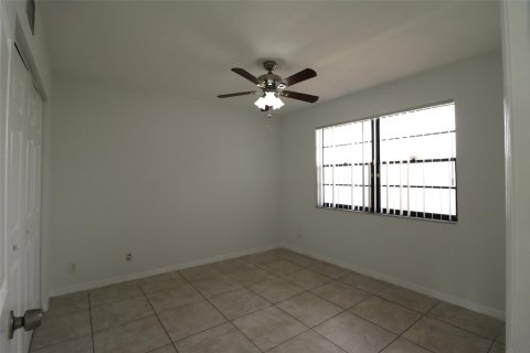 Copropriété à vendre à Pompano Beach, Floride: 2 chambres, 102.56 m2 № 1104331 - photo 4