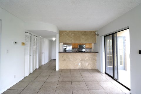 Copropriété à vendre à Pompano Beach, Floride: 2 chambres, 102.56 m2 № 1104331 - photo 16