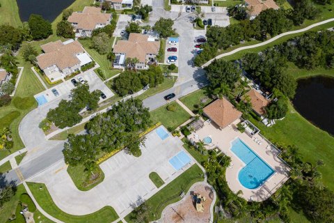 Touwnhouse à vendre à Palm City, Floride: 2 chambres, 127.65 m2 № 1104329 - photo 4