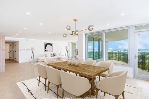 Condominio en venta en Miami Beach, Florida, 2 dormitorios, 248.79 m2 № 1011344 - foto 5