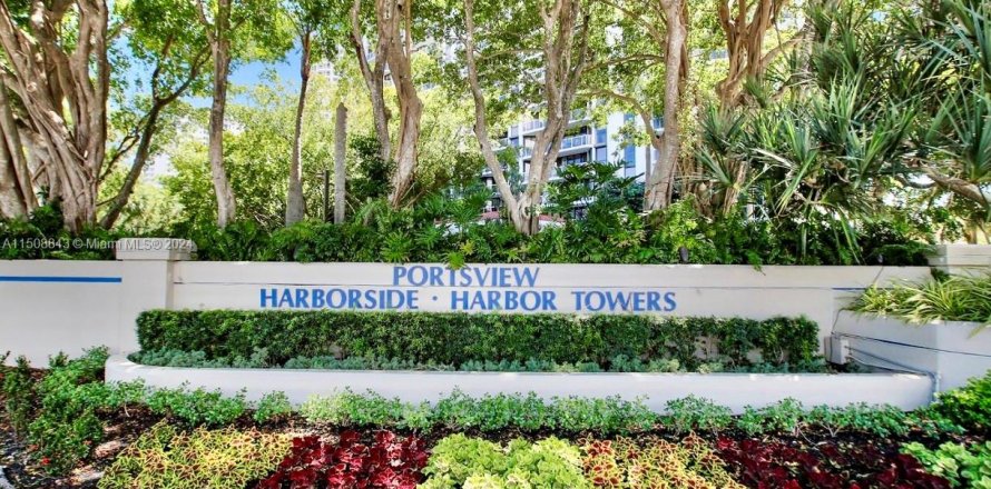 Condo in Aventura, Florida, 2 bedrooms  № 936082