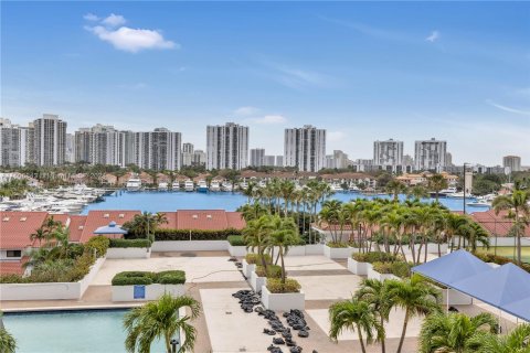 Condo in Aventura, Florida, 2 bedrooms  № 936082 - photo 19