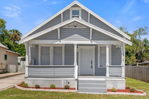 Villa ou maison à vendre à DeLand, Floride: 4 chambres, 167.97 m2 № 1382088 - photo 1