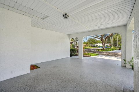 Condo in Sun City Center, Florida, 2 bedrooms  № 1382116 - photo 6