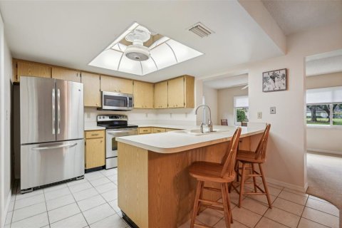 Condo in Sun City Center, Florida, 2 bedrooms  № 1382116 - photo 18