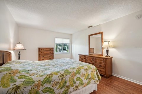 Condo in Sun City Center, Florida, 2 bedrooms  № 1382116 - photo 27