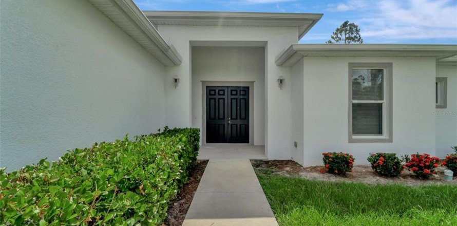 Villa ou maison à North Port, Floride 3 chambres, 136.66 m2 № 1307150