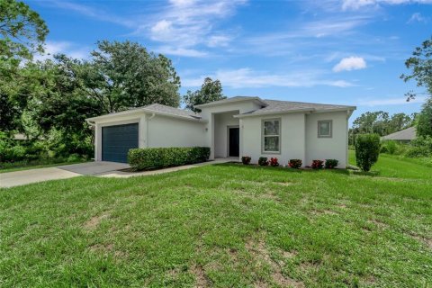 Villa ou maison à vendre à North Port, Floride: 3 chambres, 136.66 m2 № 1307150 - photo 2