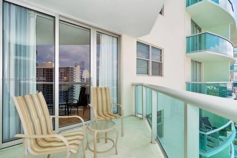 Condominio en venta en Hollywood, Florida, 2 dormitorios, 108.97 m2 № 1329152 - foto 30