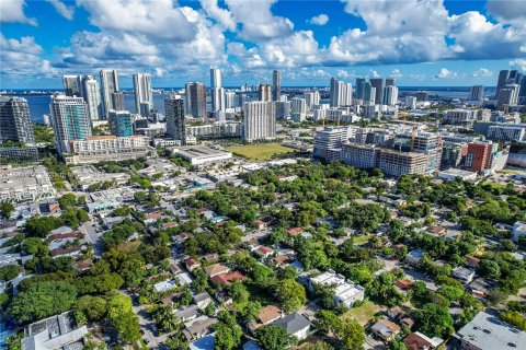 Immobilier commercial à vendre à Miami, Floride: 183.57 m2 № 1391485 - photo 16