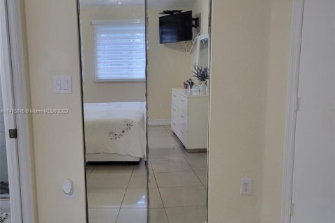Copropriété à vendre à Hialeah, Floride: 2 chambres, 83.98 m2 № 602913 - photo 30