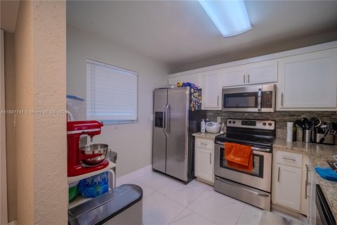 Copropriété à vendre à Sunrise, Floride: 1 chambre, 82.13 m2 № 1383121 - photo 6