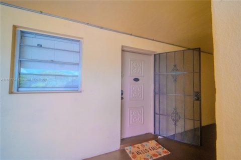 Copropriété à vendre à Sunrise, Floride: 1 chambre, 82.13 m2 № 1383121 - photo 5