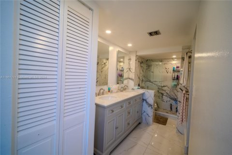 Copropriété à vendre à Sunrise, Floride: 1 chambre, 82.13 m2 № 1383121 - photo 14