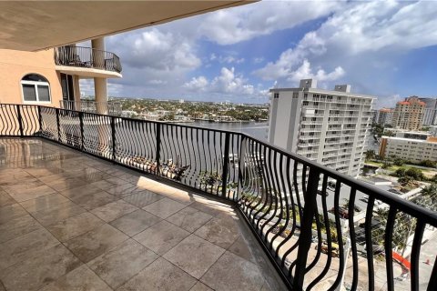 Copropriété à vendre à Fort Lauderdale, Floride: 2 chambres, 159.98 m2 № 585973 - photo 4