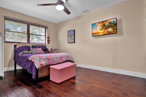 Casa en venta en Wilton Manors, Florida, 4 dormitorios, 230.21 m2 № 968026 - foto 20