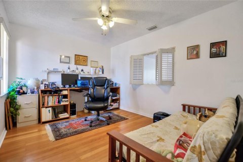 Townhouse in Tampa, Florida 3 bedrooms, 165.55 sq.m. № 1088280 - photo 25