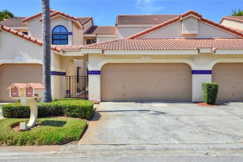 Townhouse in Tampa, Florida 3 bedrooms, 165.55 sq.m. № 1088280 - photo 1