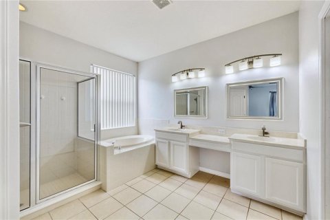 Villa ou maison à vendre à Apollo Beach, Floride: 3 chambres, 191.56 m2 № 1344213 - photo 21