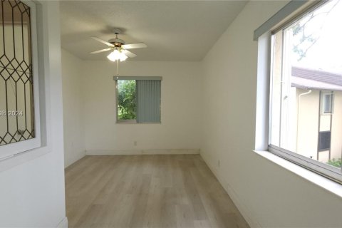 Condominio en venta en Greenacres, Florida, 1 dormitorio, 57.04 m2 № 1227456 - foto 9