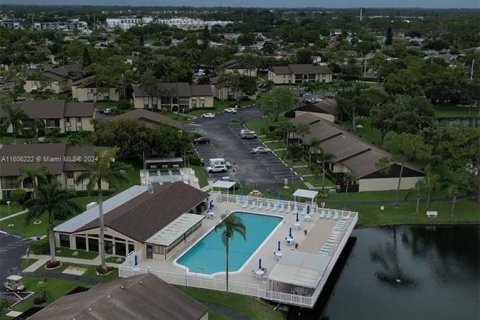 Condo in Greenacres, Florida, 1 bedroom  № 1227456 - photo 14