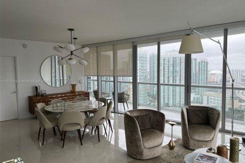 Condominio en venta en Miami, Florida, 2 dormitorios, 117.89 m2 № 1413460 - foto 11