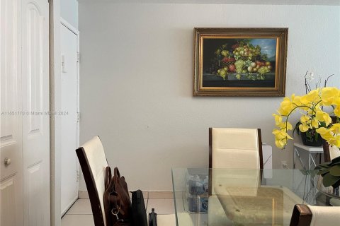 Copropriété à vendre à Miami, Floride: 3 chambres, 119.84 m2 № 1348774 - photo 6