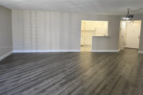 Condo in Aventura, Florida, 1 bedroom  № 1348684 - photo 2