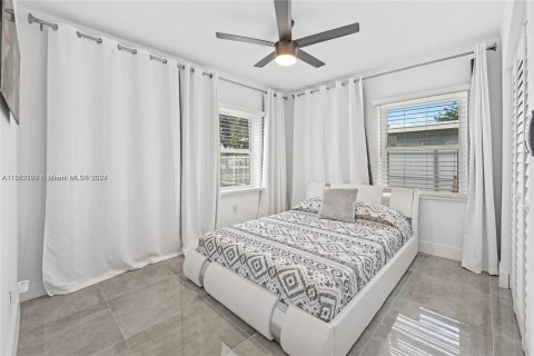 Villa ou maison à louer à Opa-locka, Floride: 2 chambres, 80.27 m2 № 1348773 - photo 10