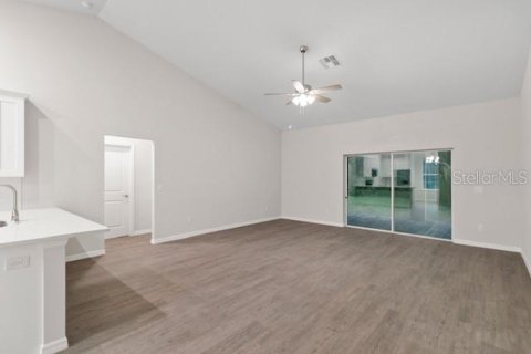 Villa ou maison à vendre à Umatilla, Floride: 4 chambres, 152.73 m2 № 1311472 - photo 5