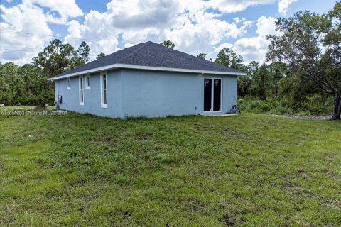 Villa ou maison à vendre à Lehigh Acres, Floride: 3 chambres, 112.13 m2 № 1358482 - photo 22