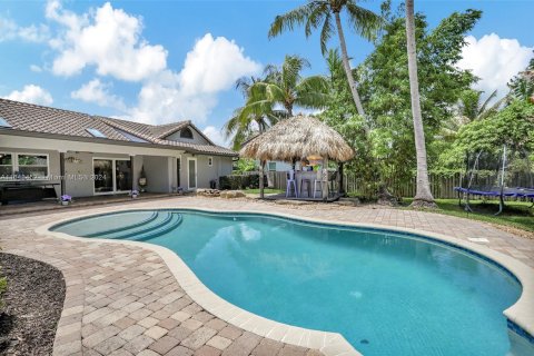 Villa ou maison à vendre à Plantation, Floride: 4 chambres, 177.63 m2 № 1332845 - photo 12