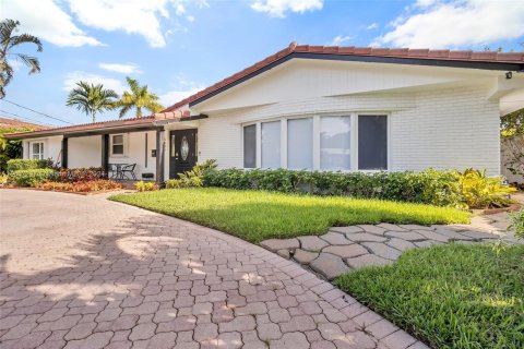 Casa en alquiler en Fort Lauderdale, Florida, 4 dormitorios, 194.91 m2 № 1358484 - foto 8