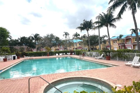 Touwnhouse à vendre à Royal Palm Beach, Floride: 3 chambres, 168.62 m2 № 1004276 - photo 20