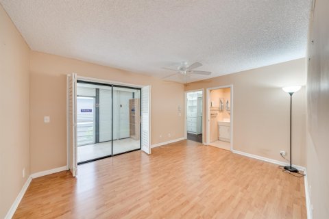 Condo in Delray Beach, Florida, 2 bedrooms  № 1225869 - photo 20