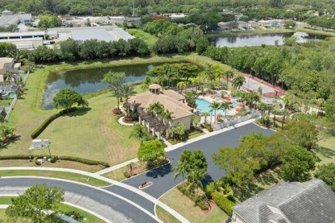 Villa ou maison à vendre à Lake Worth, Floride: 4 chambres, 177.07 m2 № 1225846 - photo 16