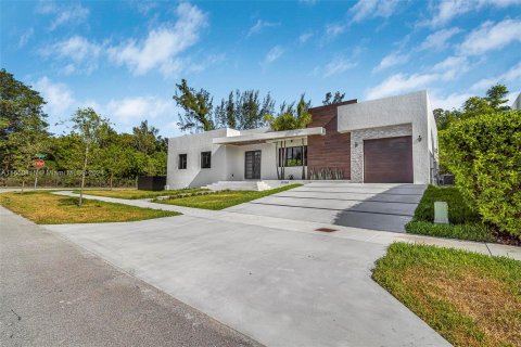 Villa ou maison à vendre à Cutler Bay, Floride: 4 chambres, 191.38 m2 № 1333295 - photo 4