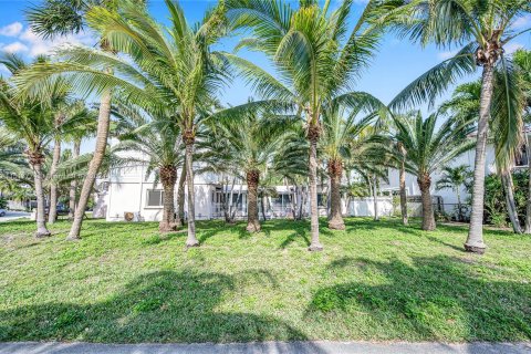 Villa ou maison à vendre à Fort Lauderdale, Floride: 3 chambres, 215.35 m2 № 959004 - photo 24