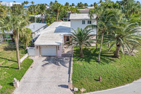 Villa ou maison à vendre à Fort Lauderdale, Floride: 3 chambres, 215.35 m2 № 959004 - photo 3