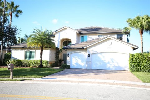 Villa ou maison à vendre à Pembroke Pines, Floride: 4 chambres, 289.76 m2 № 1427336 - photo 1