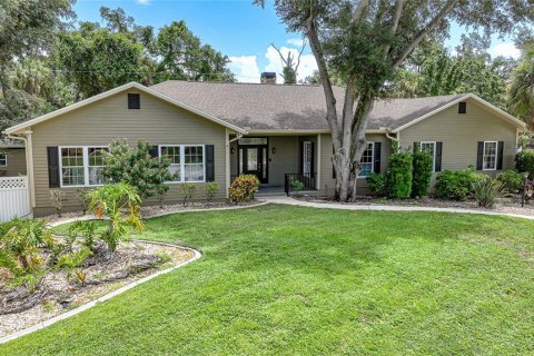 House in Port Charlotte, Florida 4 bedrooms, 267.09 sq.m. № 1341657 - photo 12