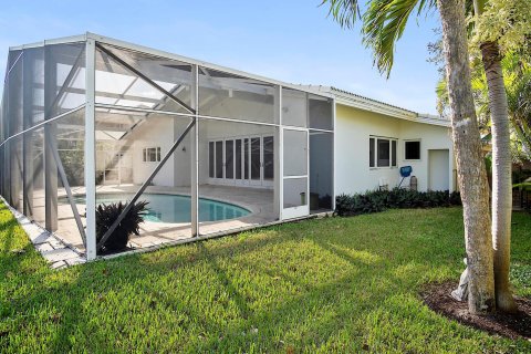 House in Boca Raton, Florida 3 bedrooms, 182.83 sq.m. № 913181 - photo 5