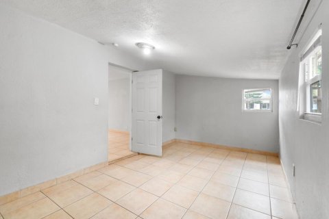 Casa en venta en West Palm Beach, Florida, 2 dormitorios, 101.82 m2 № 1145830 - foto 11