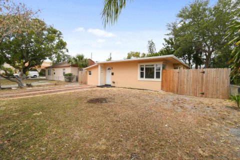 Casa en venta en West Palm Beach, Florida, 2 dormitorios, 101.82 m2 № 1145830 - foto 3