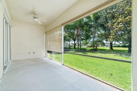 House in Palm Beach Gardens, Florida 3 bedrooms, 188.41 sq.m. № 1147081 - photo 19