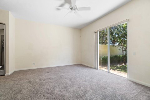 House in Palm Beach Gardens, Florida 3 bedrooms, 188.41 sq.m. № 1147081 - photo 30