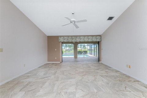 Villa ou maison à vendre à Punta Gorda, Floride: 3 chambres, 192.21 m2 № 1313450 - photo 10